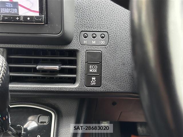 Toyota VOXY 2015-05 8662085-14