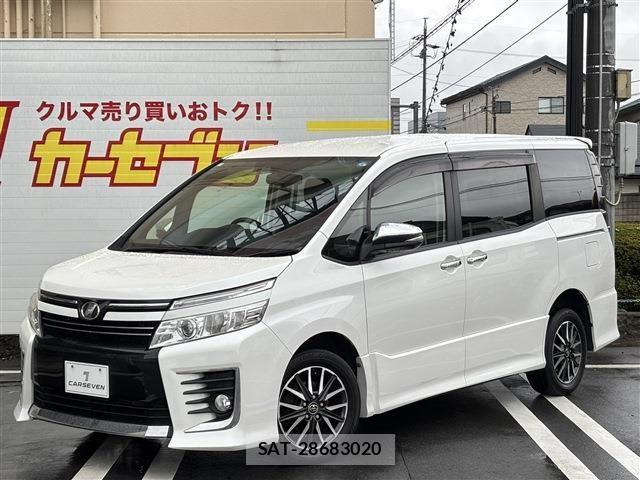 Toyota VOXY 2015-05 8662085-1