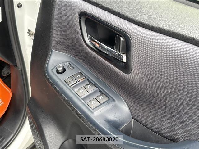 Toyota VOXY 2015-05 8662085-21