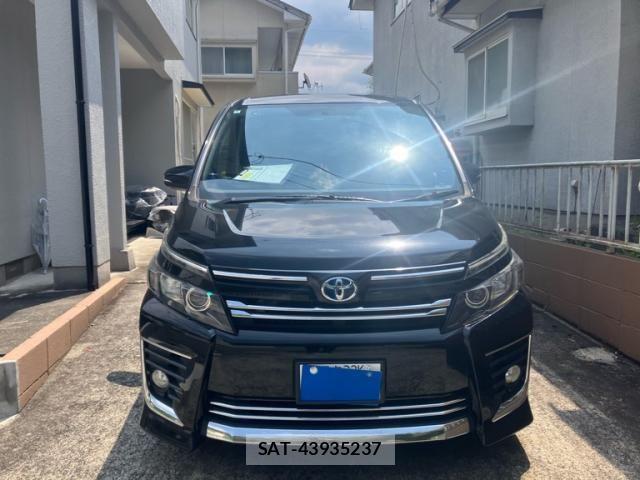 Toyota VOXY 2014-08 8662088-0