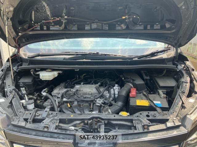 Toyota VOXY 2014-08 8662088-28