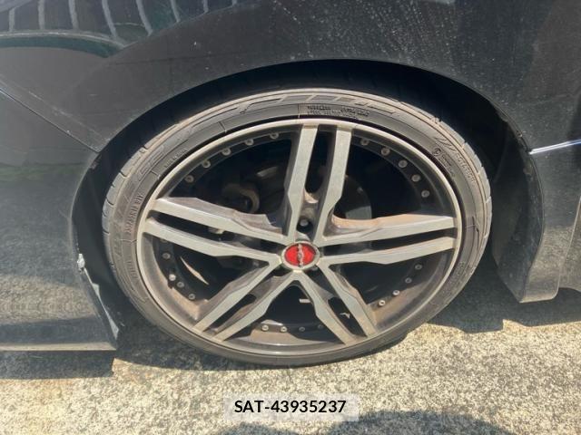 Toyota VOXY 2014-08 8662088-8