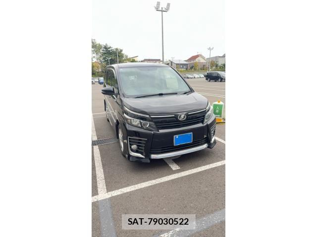 Toyota VOXY 2014-10 8662084-0