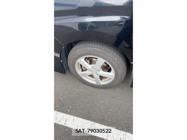 Toyota VOXY 2014-10 8662084-3