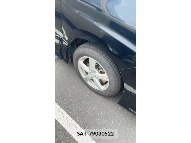 Toyota VOXY 2014-10 8662084-4