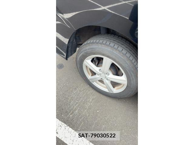 Toyota VOXY 2014-10 8662084-5