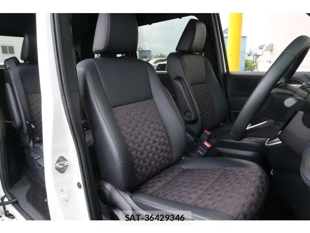 Toyota VOXY 2023-09 8667062-13