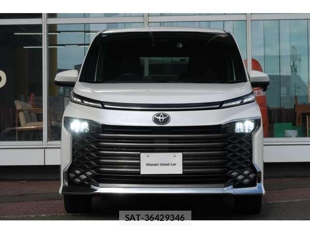 Toyota VOXY 2023-09 8667062-17