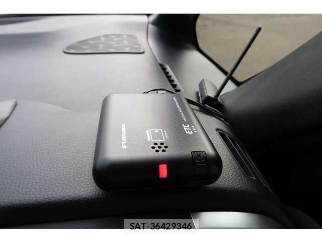 Toyota VOXY 2023-09 8667062-5
