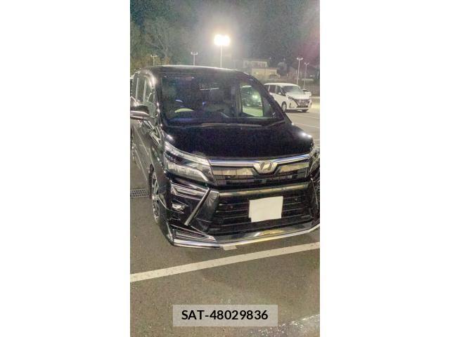 Toyota VOXY 2019-03 8746463-0