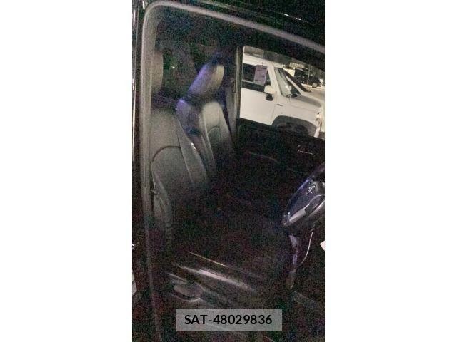 Toyota VOXY 2019-03 8746463-10