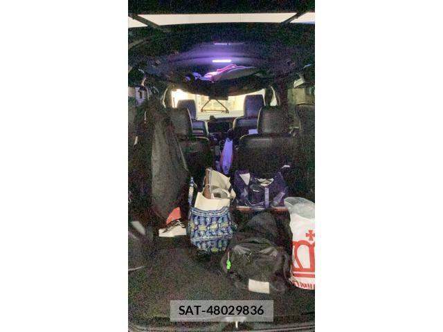 Toyota VOXY 2019-03 8746463-8