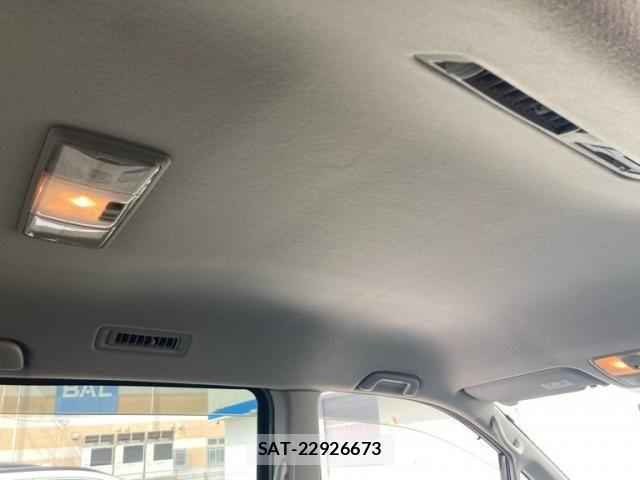 Toyota VOXY 2008-08 8746464-16