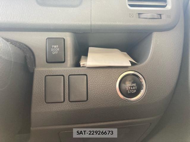 Toyota VOXY 2008-08 8746464-18