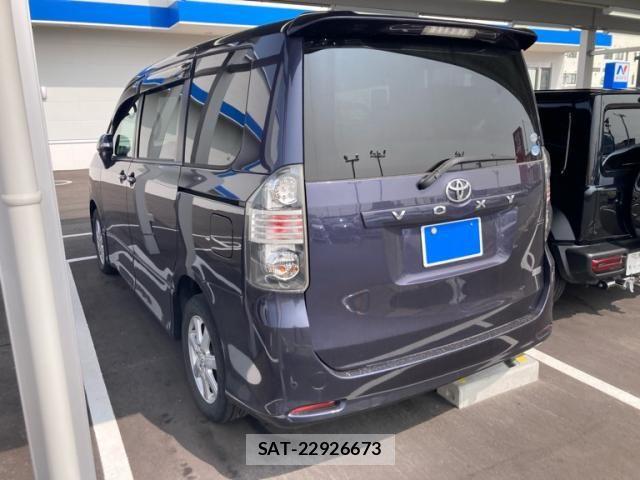 Toyota VOXY 2008-08 8746464-3