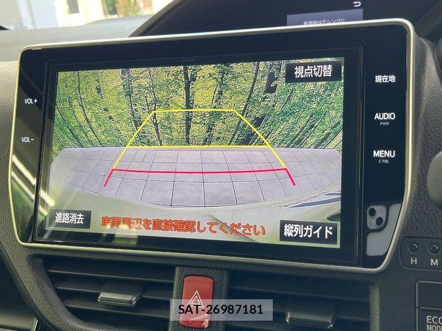 Toyota VOXY 2017-08 8782428-3