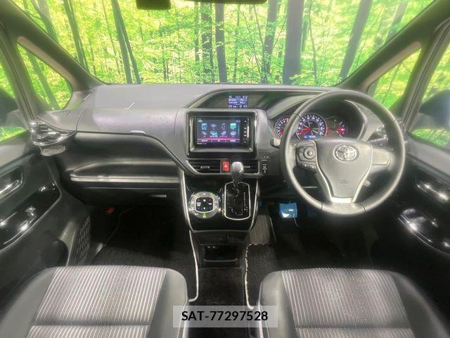Toyota VOXY 2019-11 8782429-1