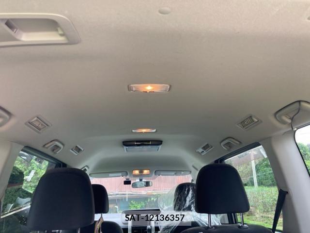 Toyota VOXY 2013-09 8782433-9