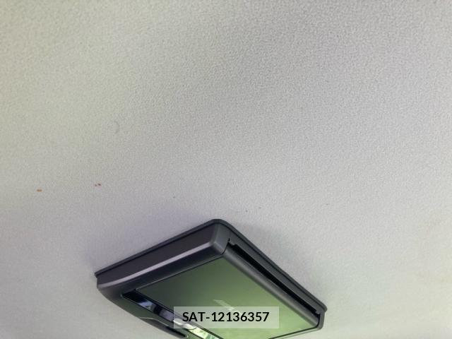 Toyota VOXY 2013-09 8782433-24