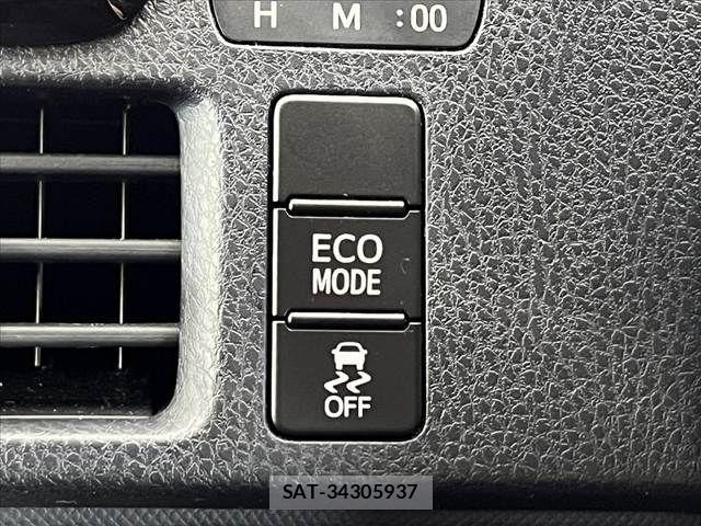 Toyota VOXY 2014-06 8782432-23