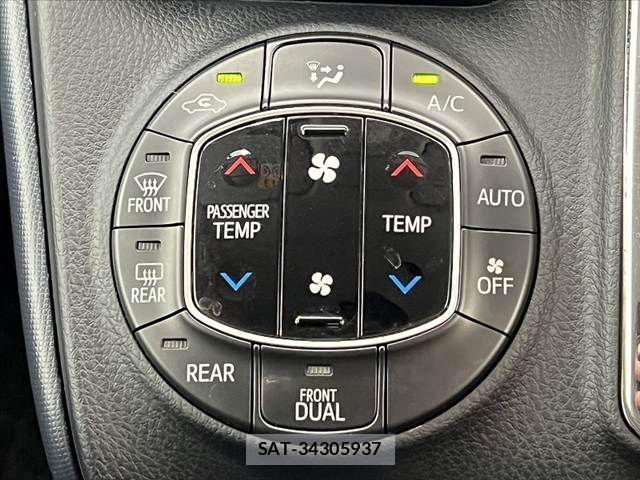 Toyota VOXY 2014-06 8782432-24
