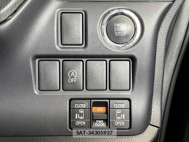 Toyota VOXY 2014-06 8782432-4