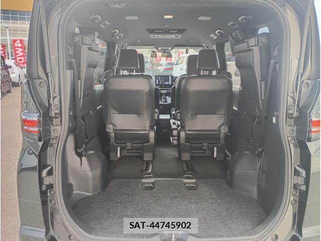 Toyota VOXY 2023-10 8832190-16