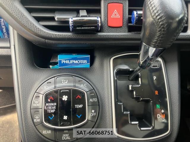 Toyota VOXY 2015-07 8850942-16