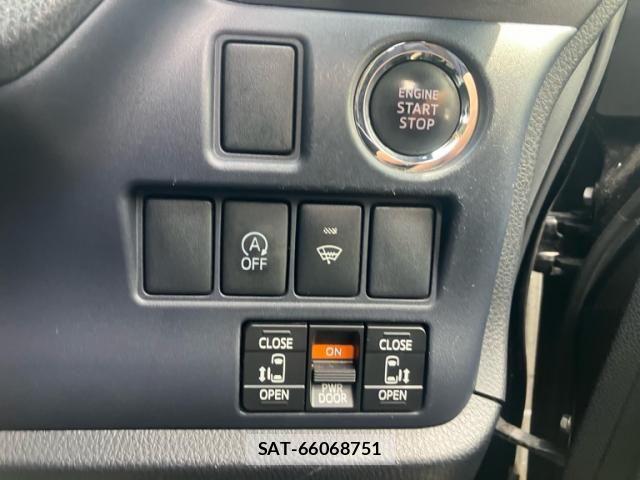 Toyota VOXY 2015-07 8850942-19