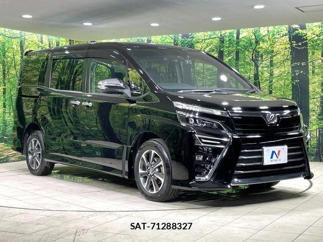 Toyota VOXY 2018-08 8850939-15