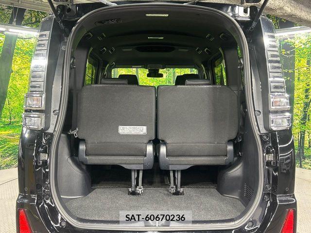 Toyota VOXY 2019-07 8850940-9