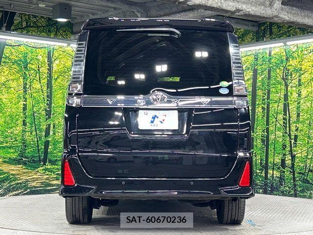 Toyota VOXY 2019-07 8850940-16