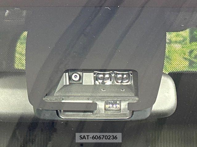 Toyota VOXY 2019-07 8850940-4