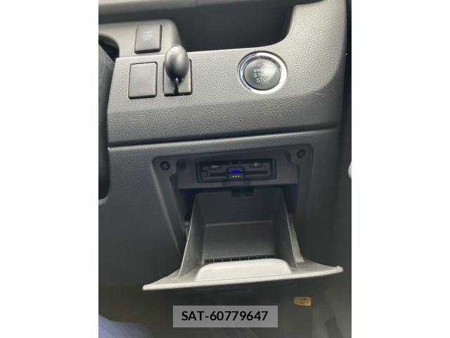 Toyota VOXY 2007-11 8850944-21