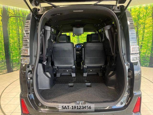 Toyota VOXY 2021-11 8872310-11