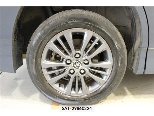 Toyota VOXY 2022-04 8882684-23
