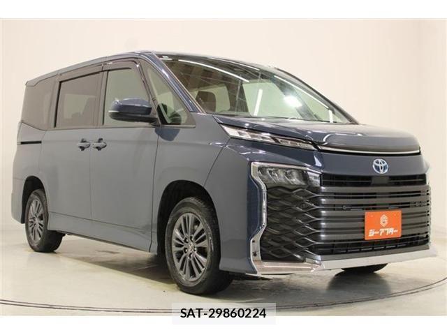 Toyota VOXY 2022-04 8882684-6