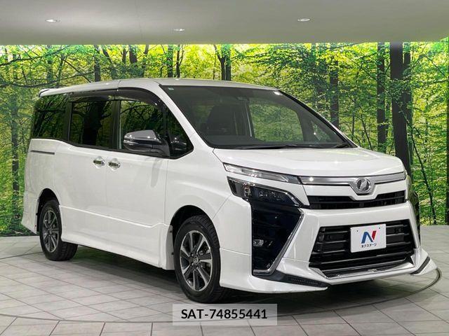 Toyota VOXY 2019-03 8884508-17