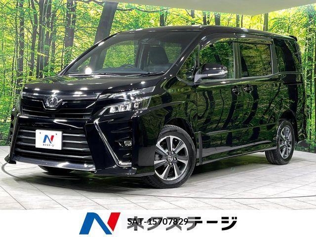 Toyota VOXY 2017-07 8884509-0