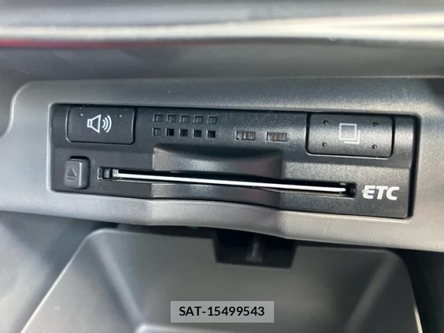 Toyota VOXY 2009-12 8884515-17