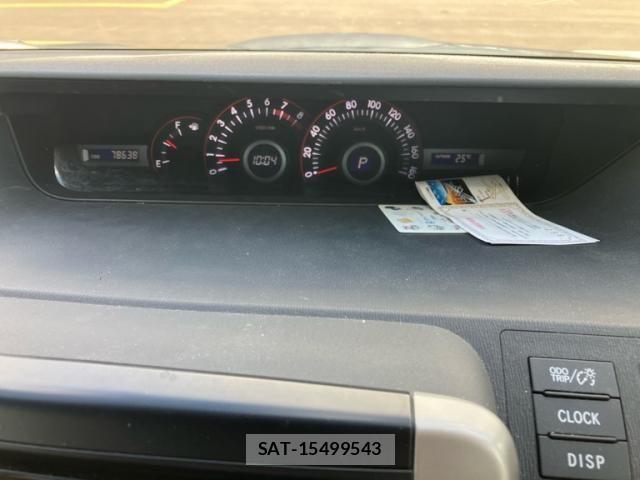 Toyota VOXY 2009-12 8884515-25