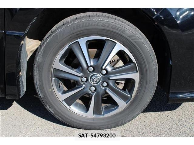 Toyota VOXY 2017-09 8884512-28