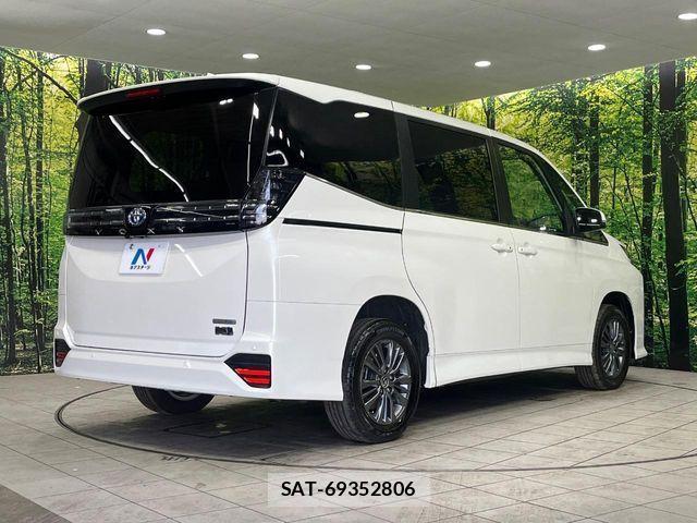 Toyota VOXY HYBRID 2025-03 4758894-17