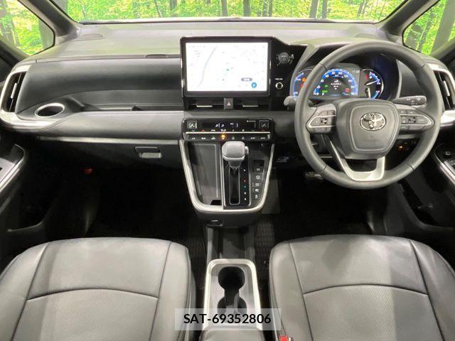 Toyota VOXY HYBRID 2025-03 4758894-1