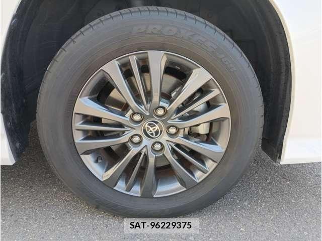 Toyota VOXY HYBRID 2022-03 4991933-27
