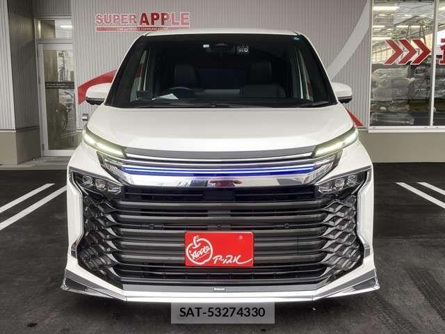 Toyota VOXY HYBRID 2022-12 5881417-1