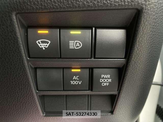 Toyota VOXY HYBRID 2022-12 5881417-5