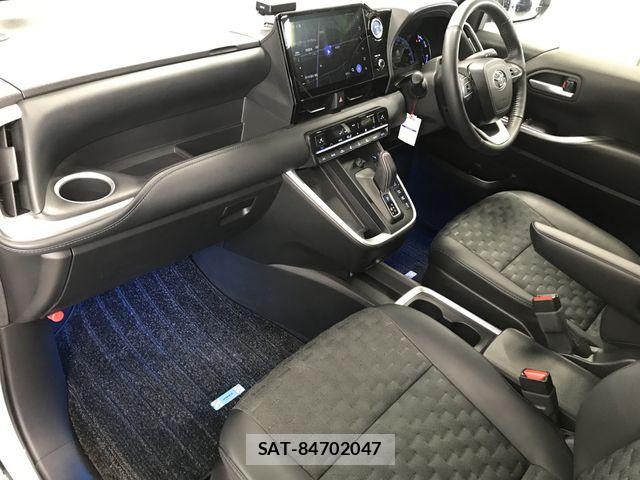 Toyota VOXY HYBRID 2022-09 6248097-14