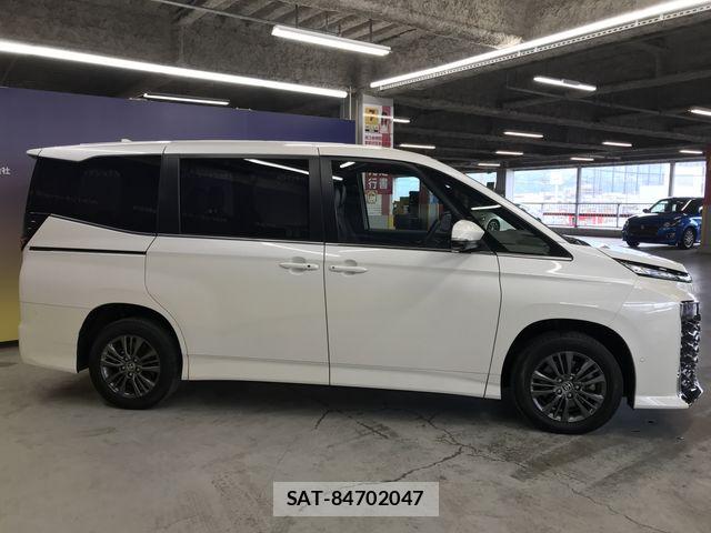 Toyota VOXY HYBRID 2022-09 6248097-7