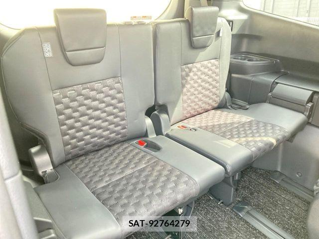 Toyota VOXY HYBRID 2025-01 6615357-9